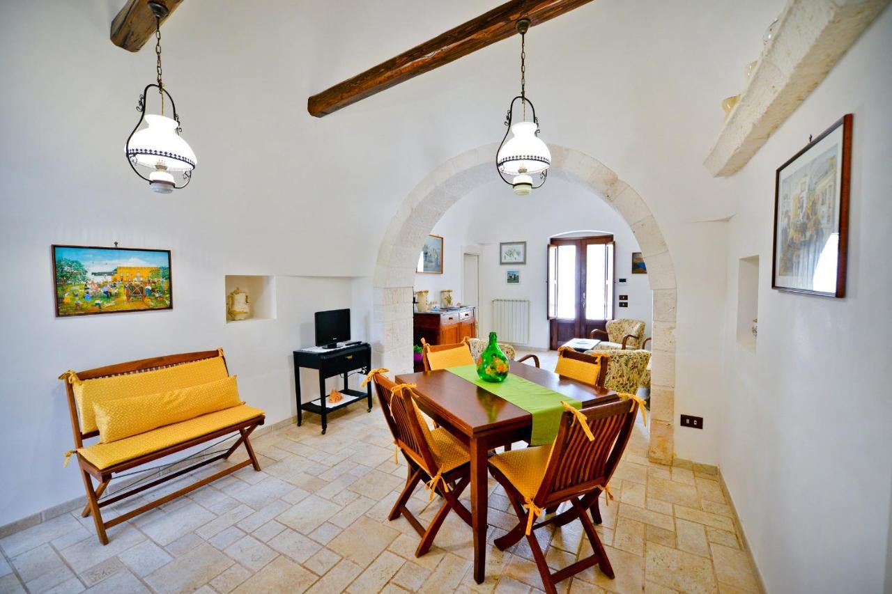 I Trulli Di Alejandro Villa Locorotondo Kültér fotó