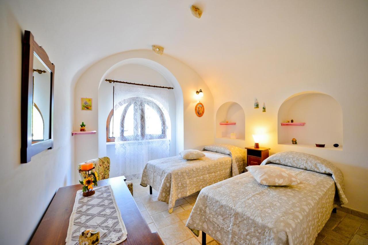 I Trulli Di Alejandro Villa Locorotondo Kültér fotó