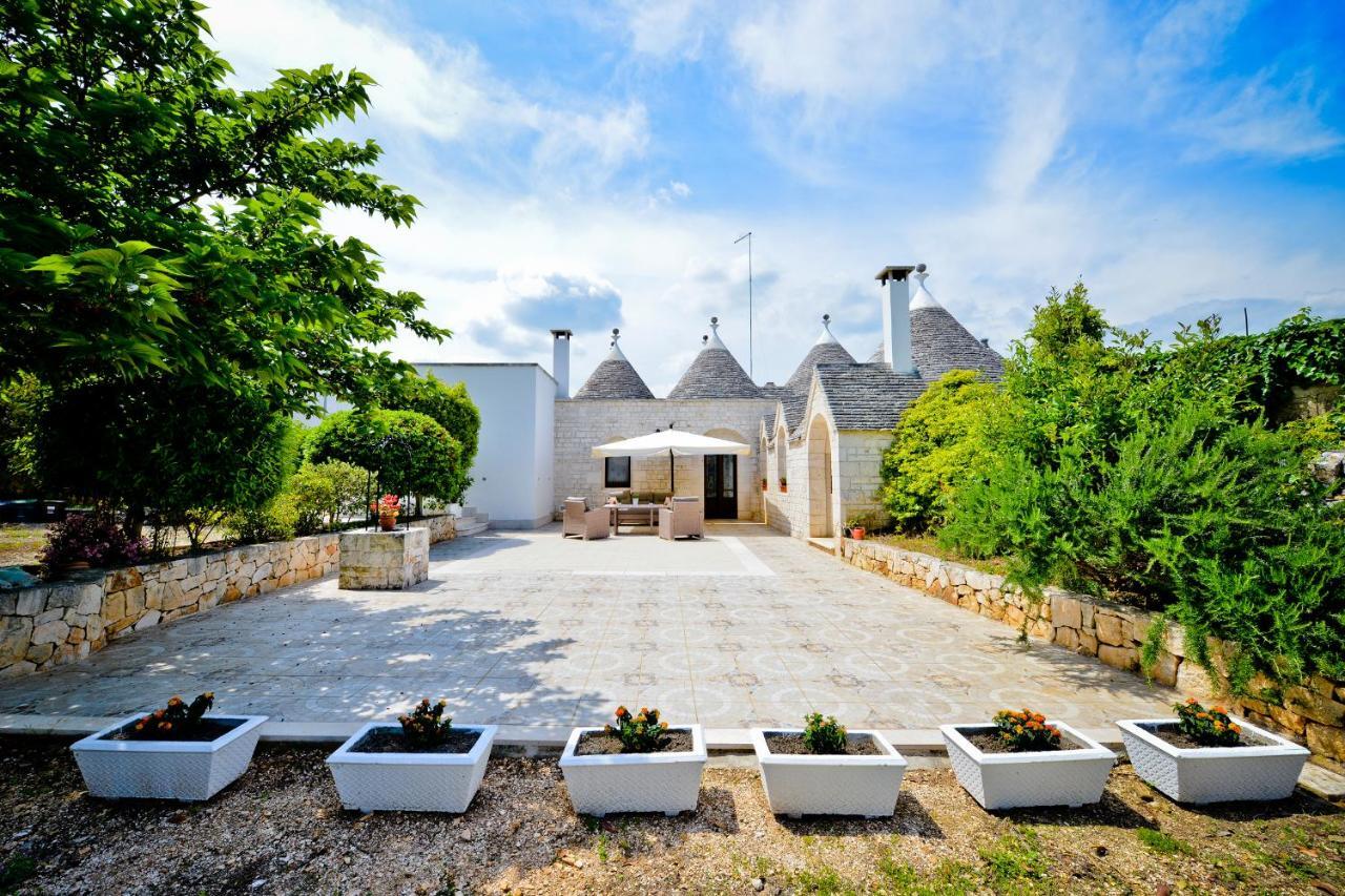 I Trulli Di Alejandro Villa Locorotondo Kültér fotó